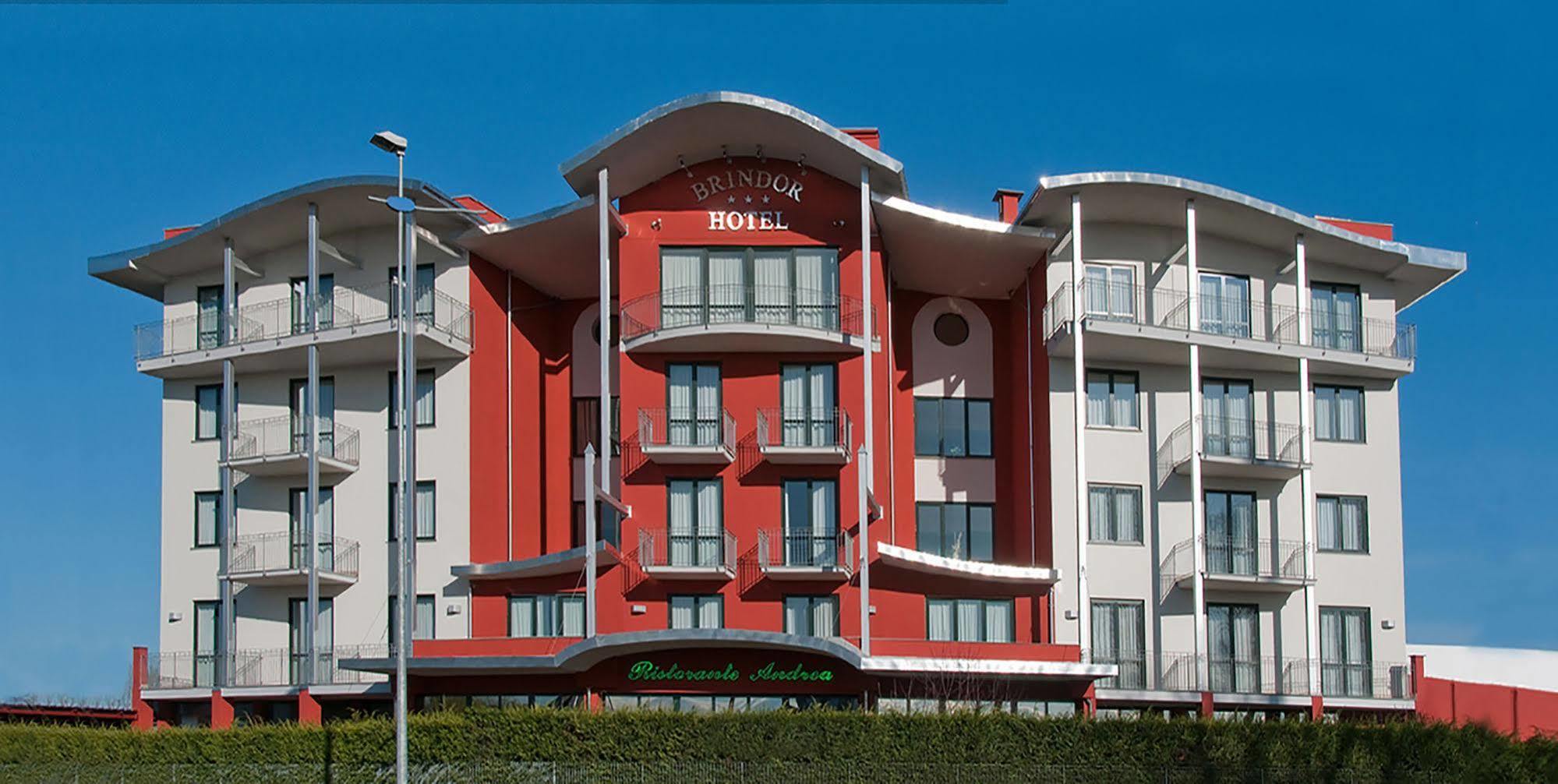 Hotel Brindor Poirino Экстерьер фото